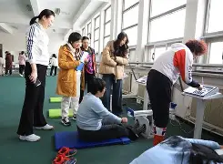 开云中国网站-国际比赛日体能课后，阿斯顿维拉完成体检备战社区盾，管理层满意，更衣室氛围转暖的简单介绍